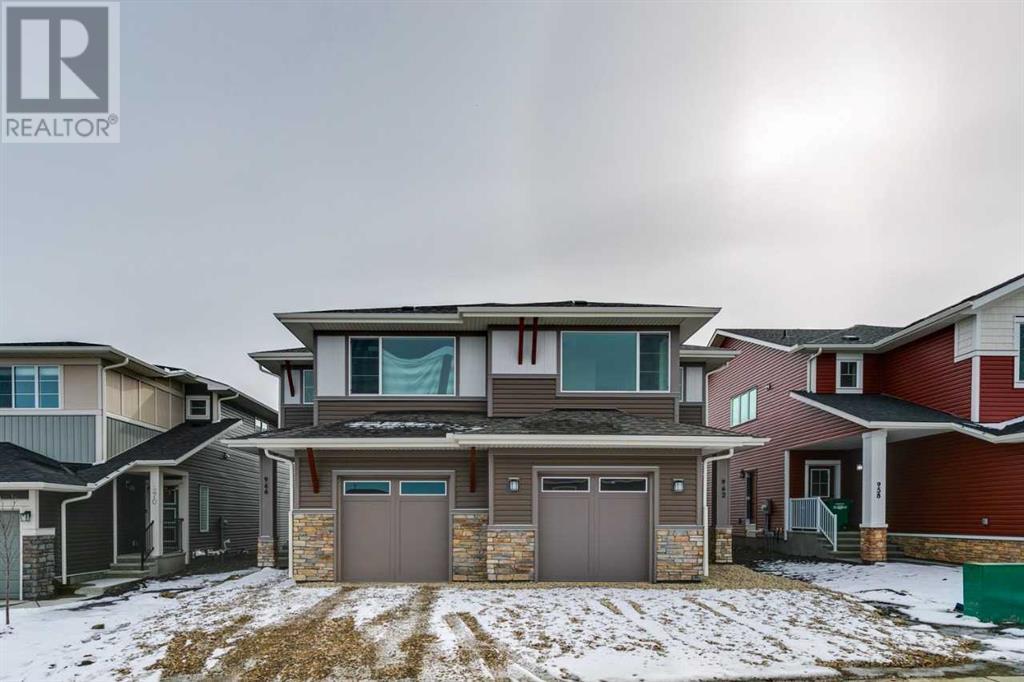 962 Bayview Rise Sw Property Photo