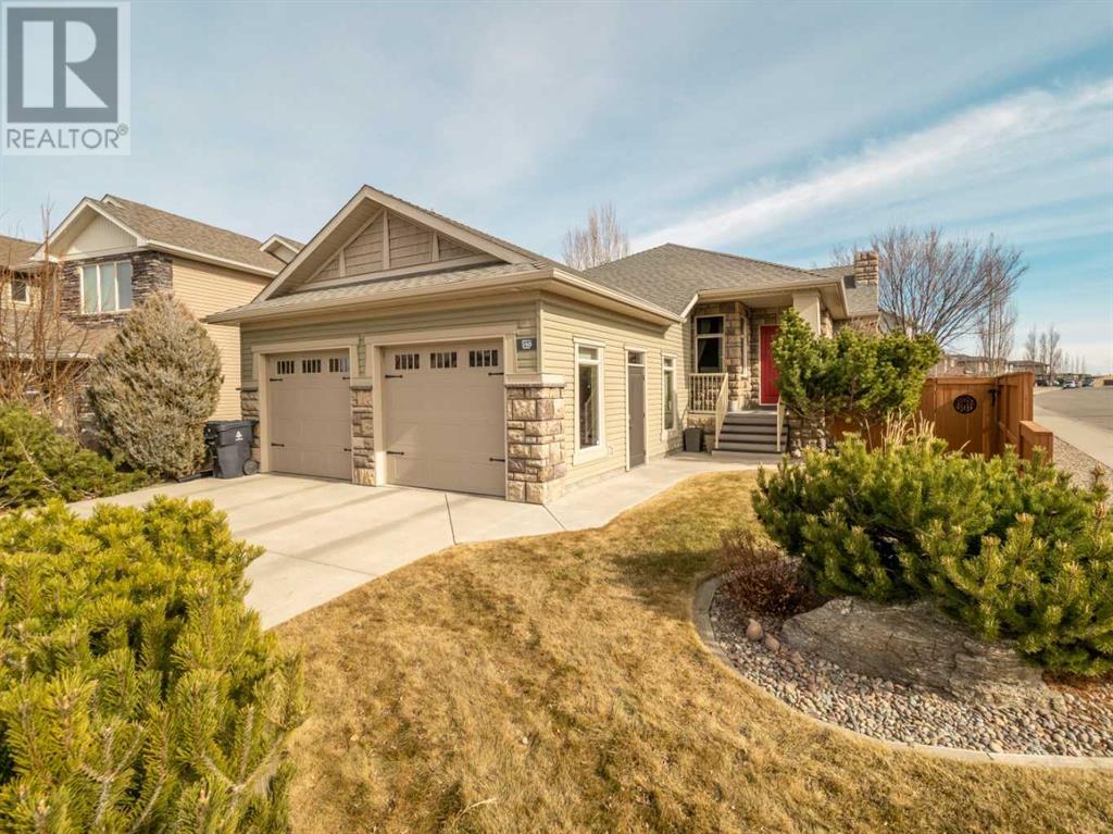 240 Riverpark Boulevard W Property Photo 1