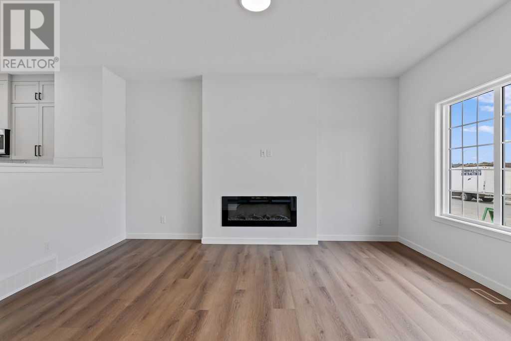1029 Reynolds Crescent Sw Property Photo 4