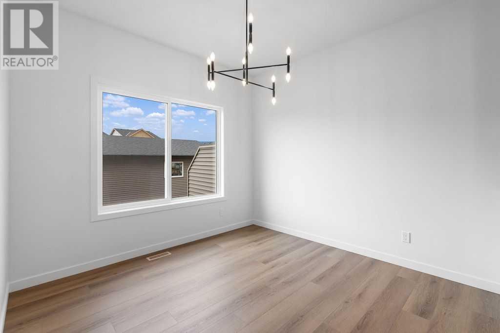 1029 Reynolds Crescent Sw Property Photo 10