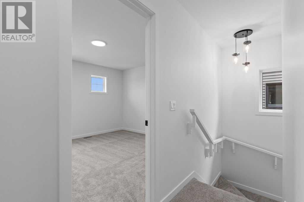 1029 Reynolds Crescent Sw Property Photo 13