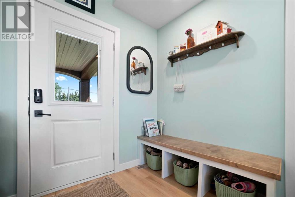 4116 50 Street Property Photo 5