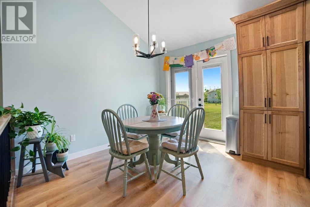 4116 50 Street Property Photo 8