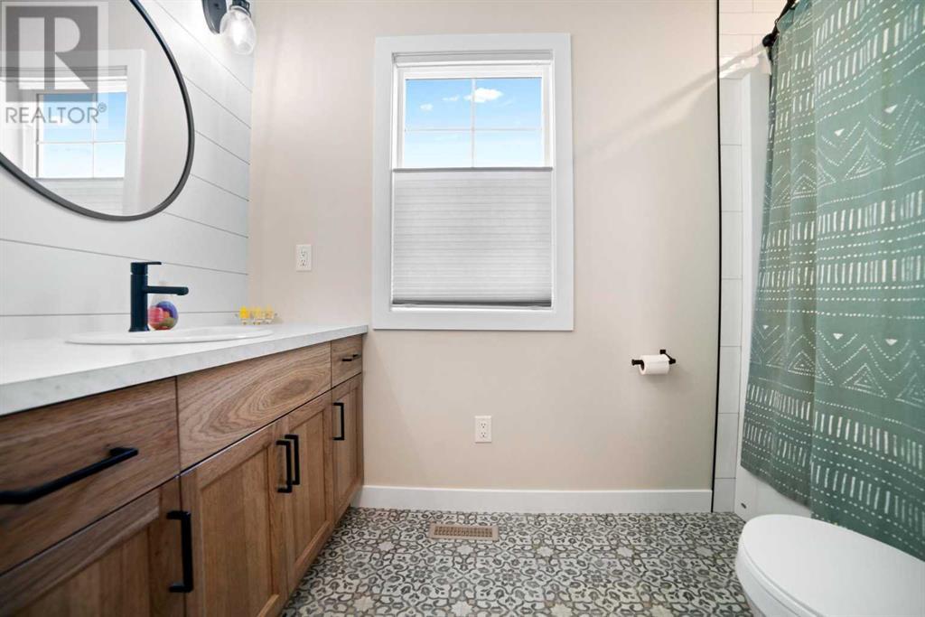 4116 50 Street Property Photo 17