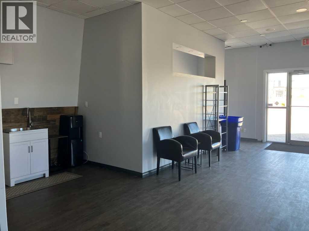 9901 113 Avenue Property Photo 7