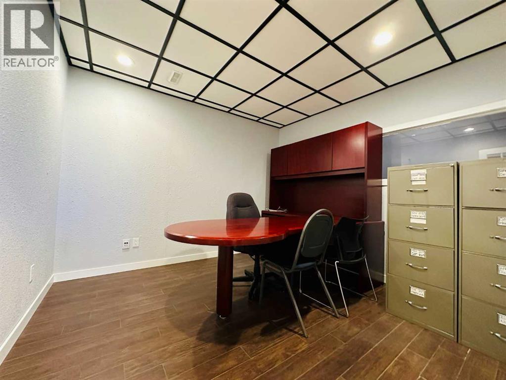 9901 113 Avenue Property Photo 13