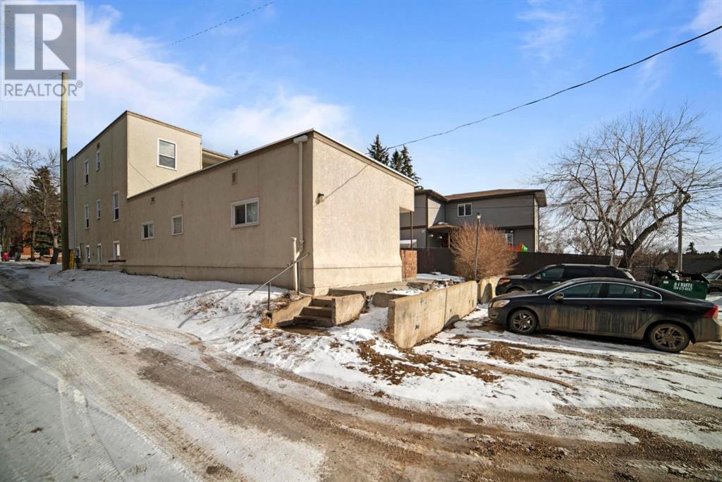 1-6, 4712 50 Street Property Photo 6