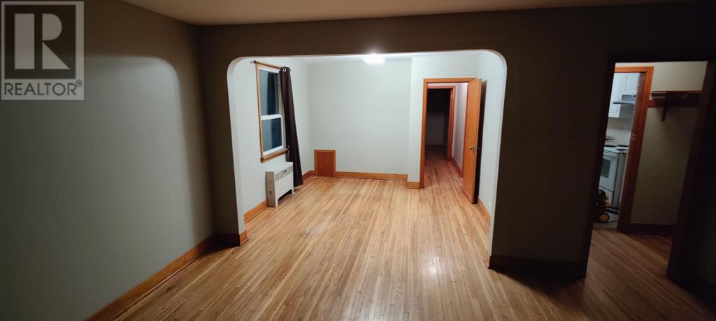 1-6, 4712 50 Street Property Photo 16