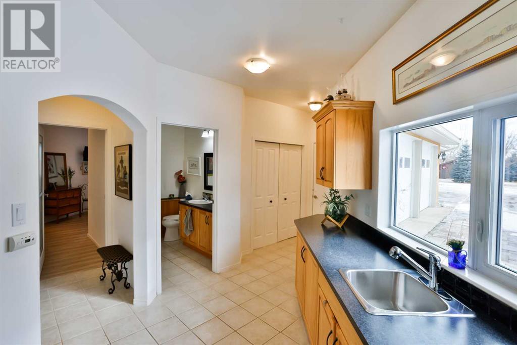 225 Alta Vista Boulevard Property Photo 22