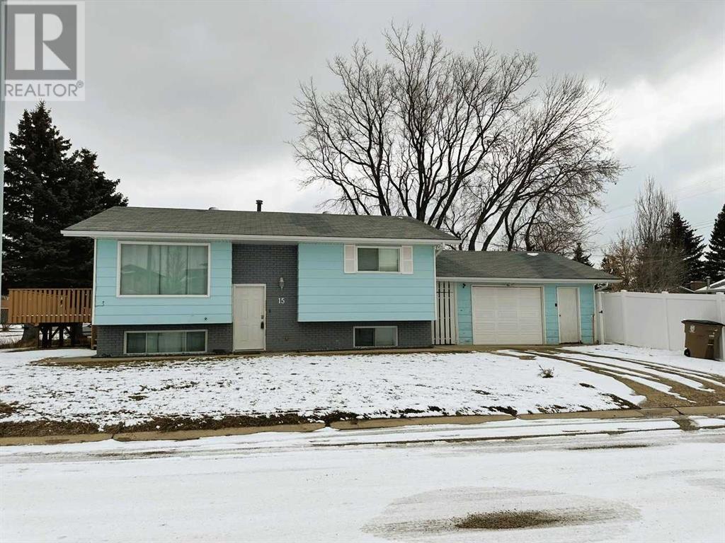 15 Lake Bevan Drive E Property Photo