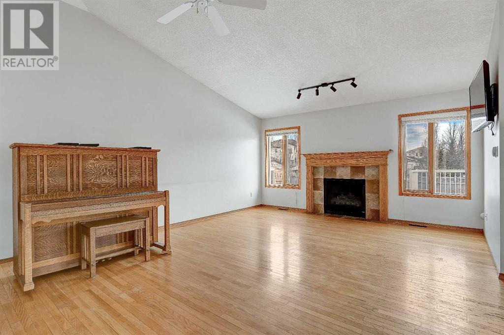 9020 Crystal Lake Property Photo 2