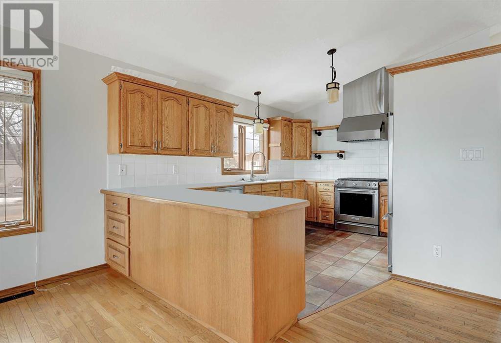 9020 Crystal Lake Property Photo 5