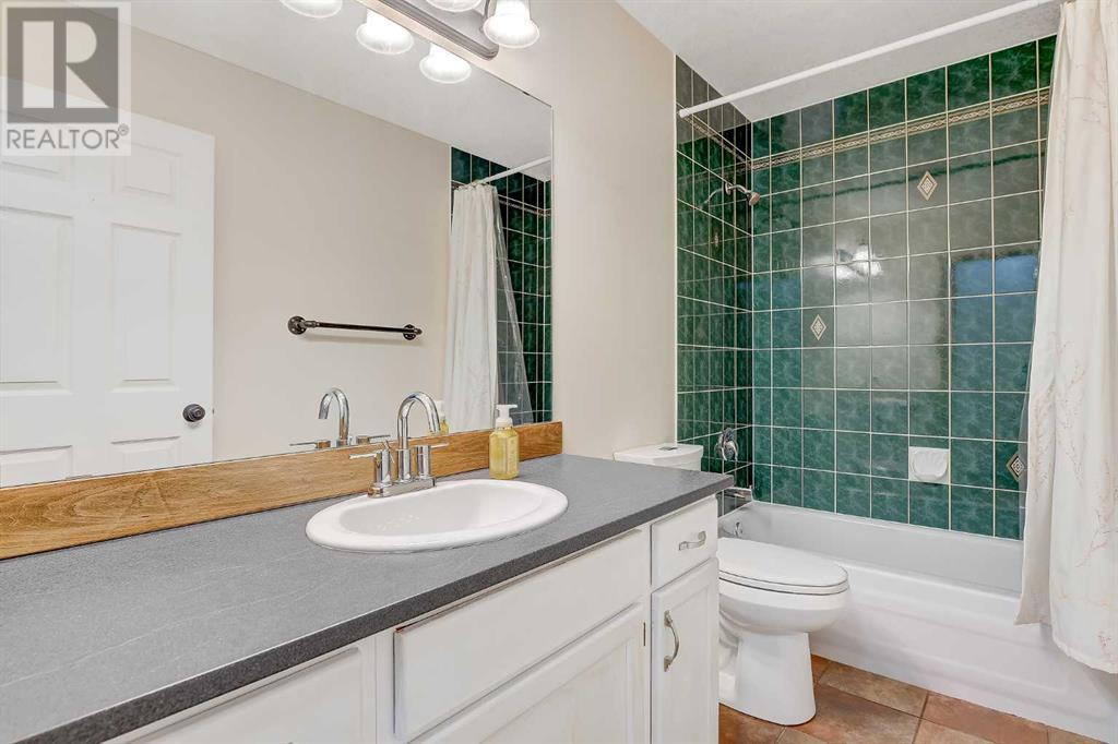9020 Crystal Lake Property Photo 15