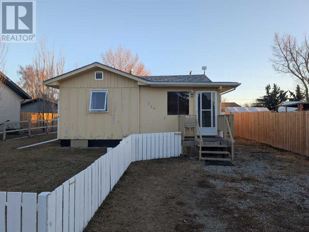 224 Armstrong Street Property Photo