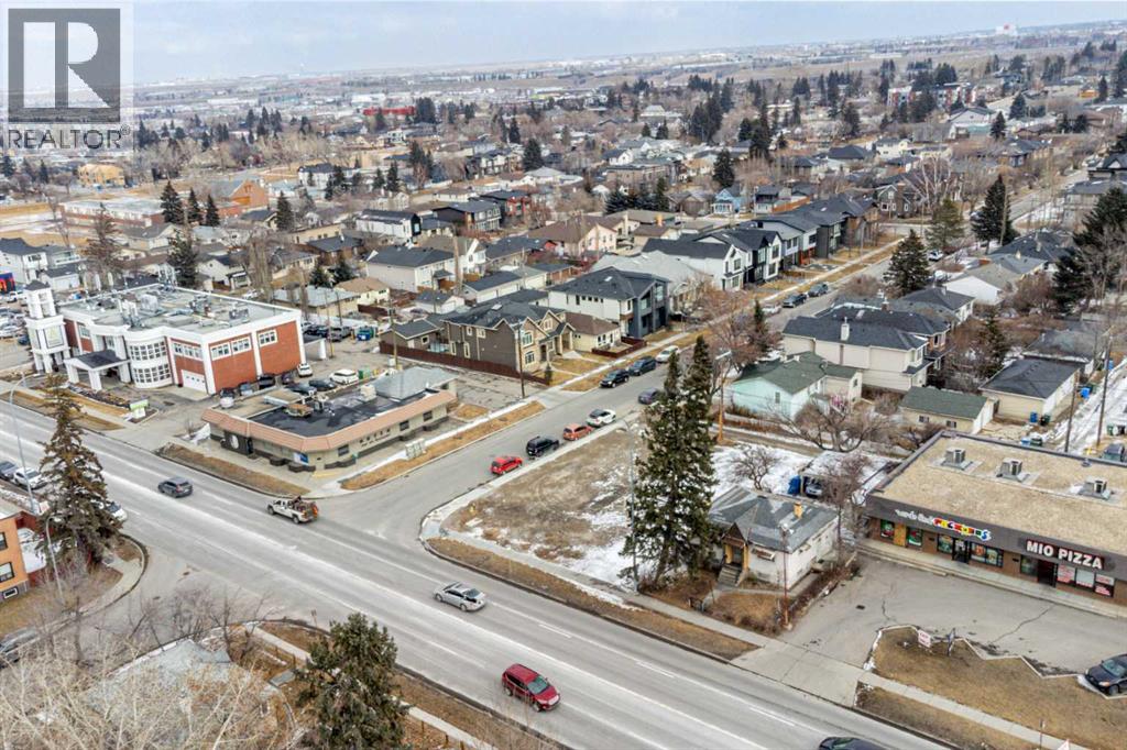 2620 Centre Street Ne Property Photo 10