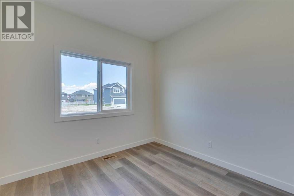 764 Langley Terrace Se Property Photo 4