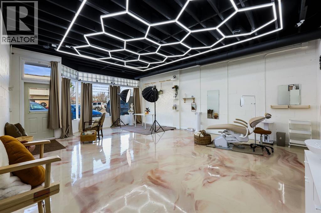 2025 19 Avenue Property Photo 1