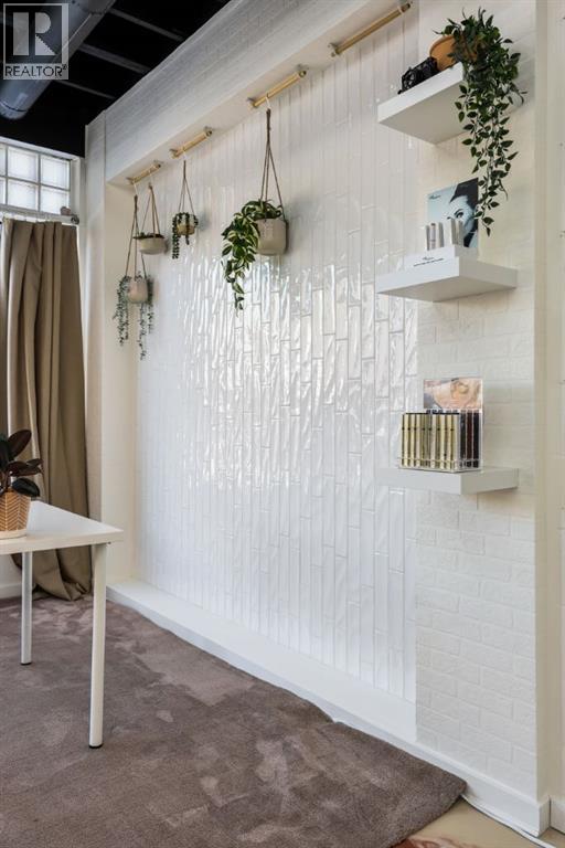 2025 19 Avenue Property Photo 7