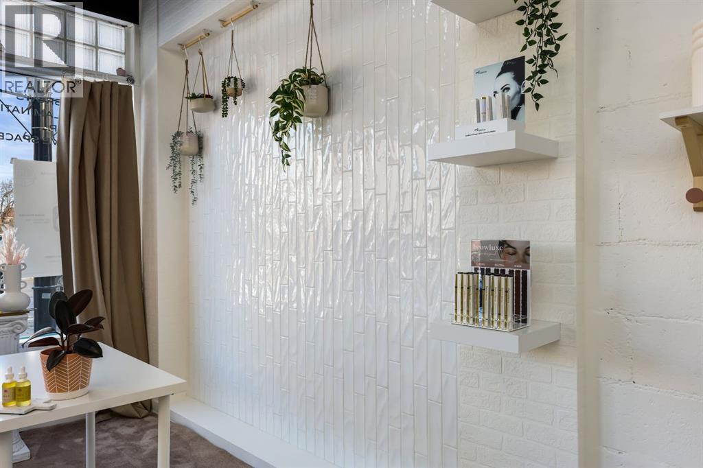 2025 19 Avenue Property Photo 10