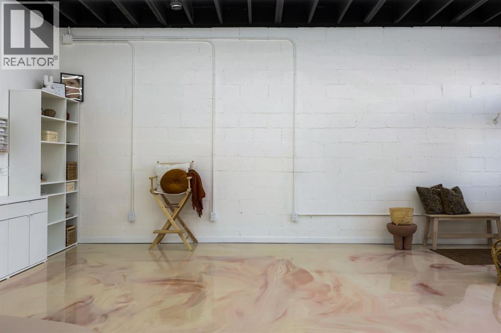 2025 19 Avenue Property Photo 11