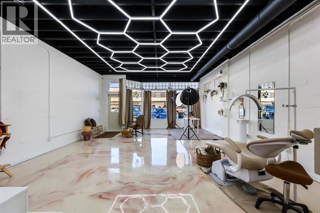 2025 19 Avenue Property Photo 13