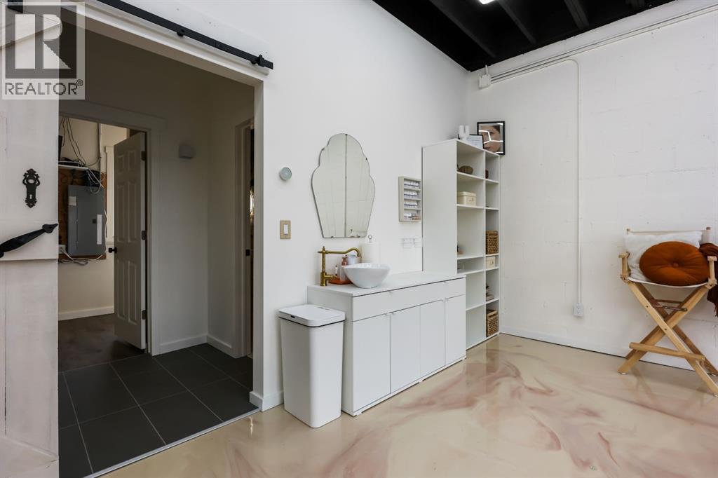 2025 19 Avenue Property Photo 15