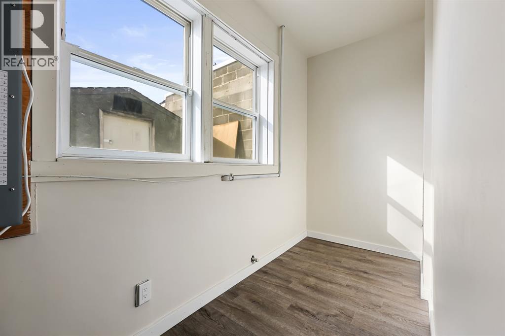 2025 19 Avenue Property Photo 21