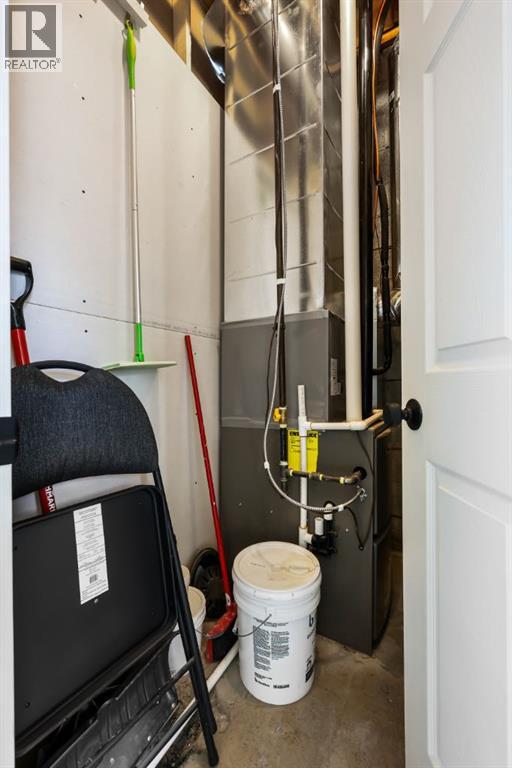 2025 19 Avenue Property Photo 24