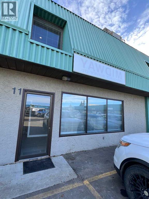 11, 7895 49 Avenue Property Photo 23