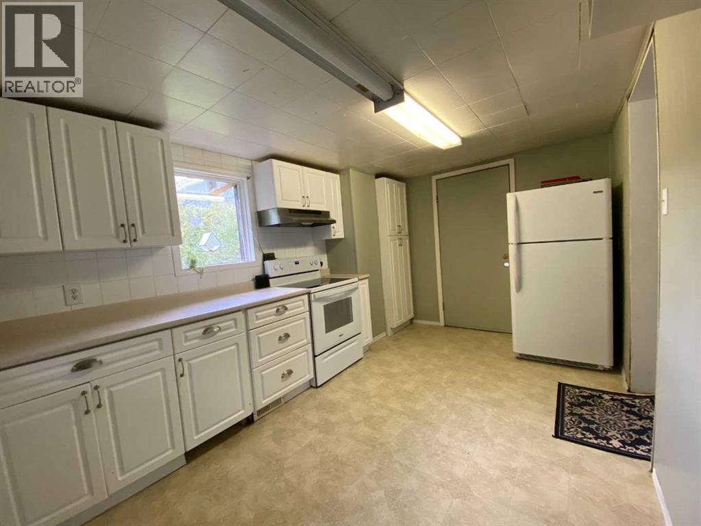 13009 18 Avenue Property Photo 5