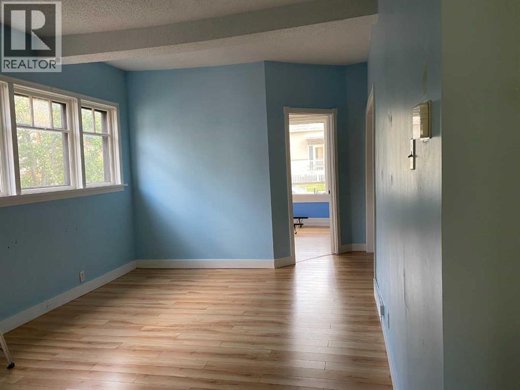 13009 18 Avenue Property Photo 8