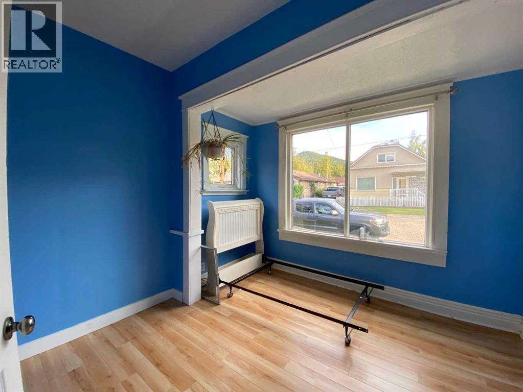 13009 18 Avenue Property Photo 11
