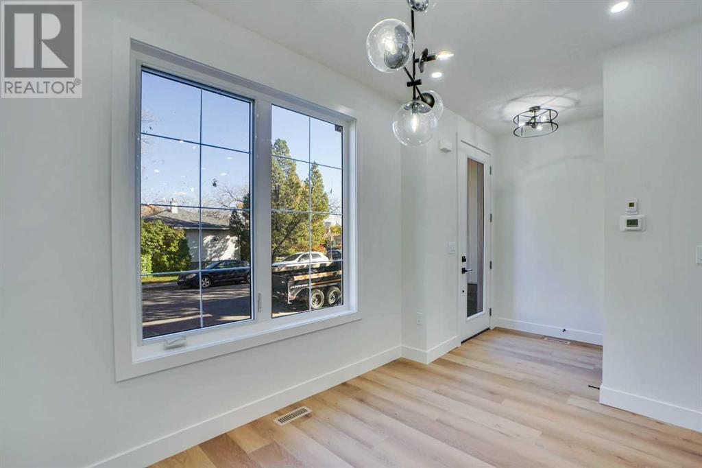 2007 17 Street Nw Property Photo 5