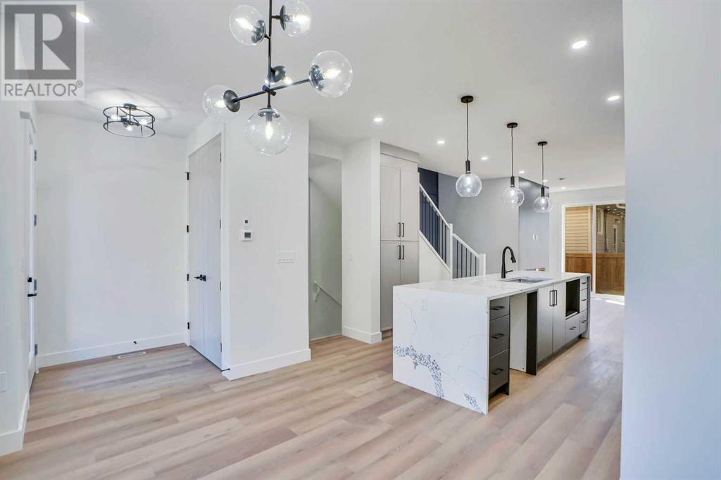 2007 17 Street Nw Property Photo 7