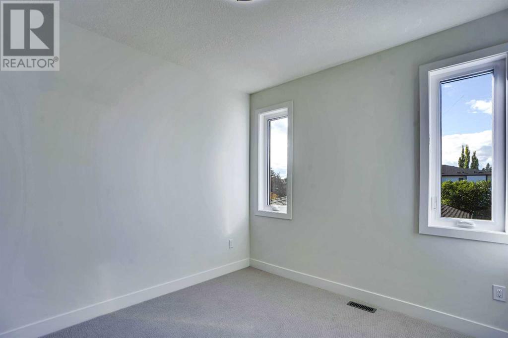 2007 17 Street Nw Property Photo 31