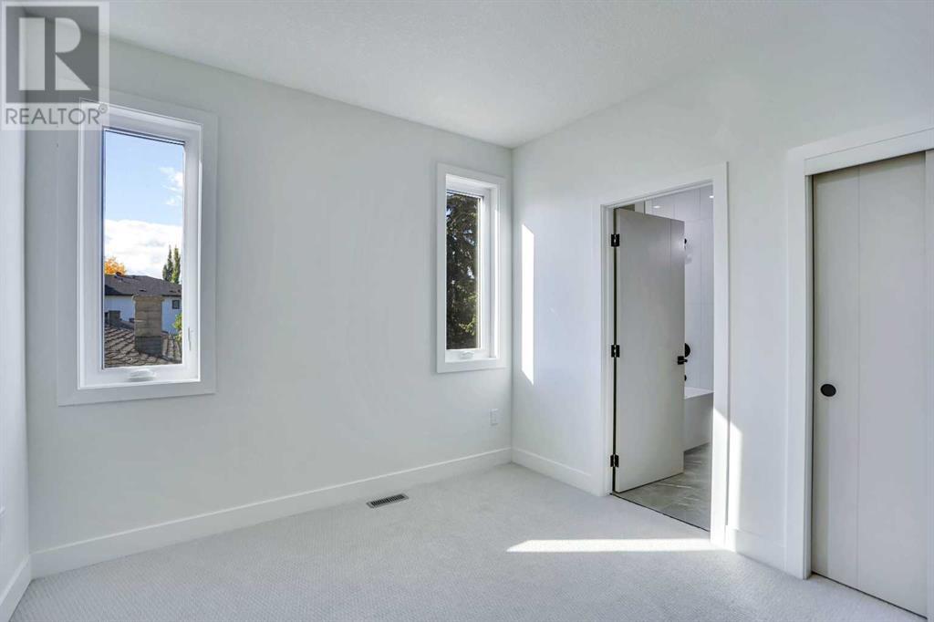 2007 17 Street Nw Property Photo 34