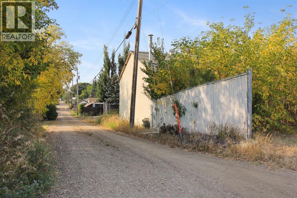 5019 52 Avenue Property Photo 19