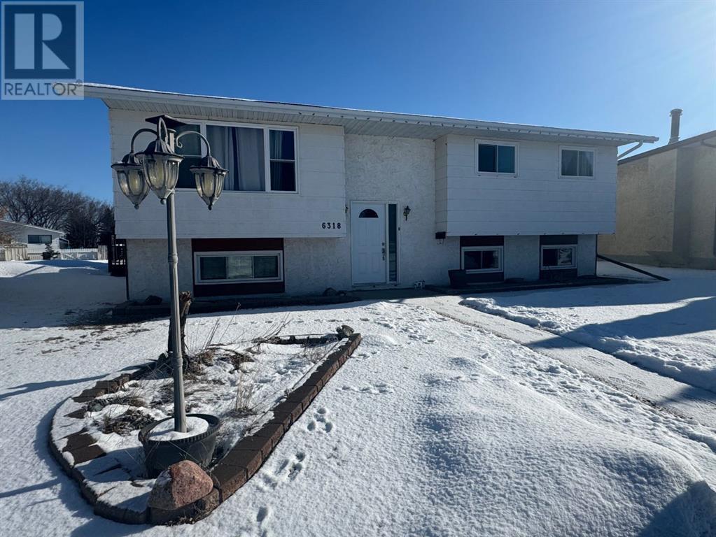 6318 35 Avenue Property Photo 1