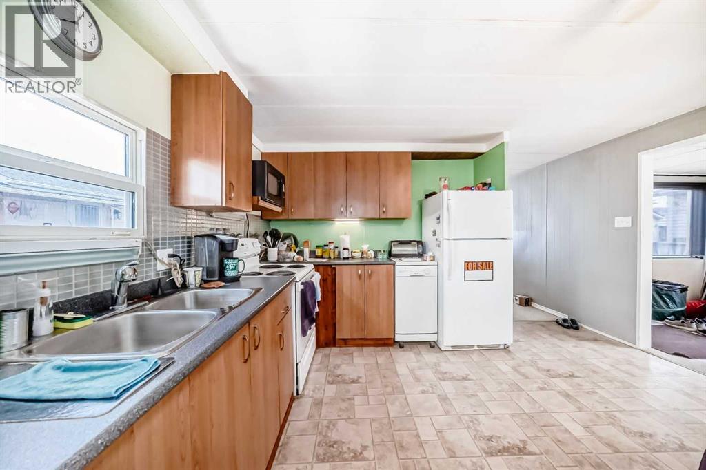 144, 6724 17 Avenue Se Property Photo 8