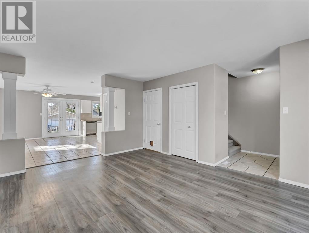 327/329 3 Street Nw Property Photo 8