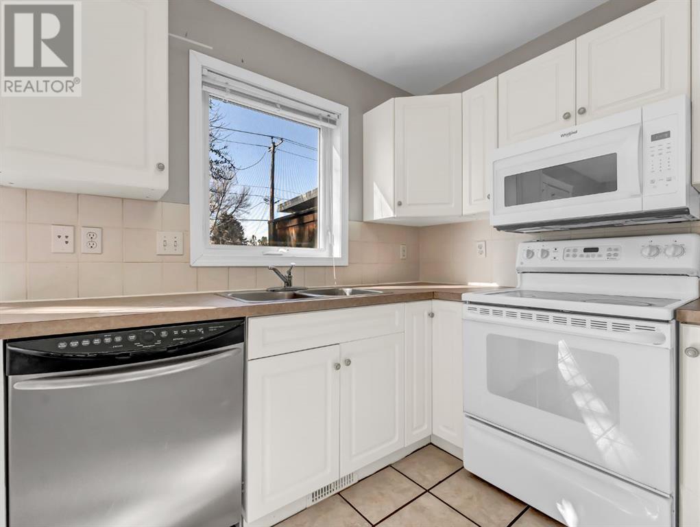 327/329 3 Street Nw Property Photo 18