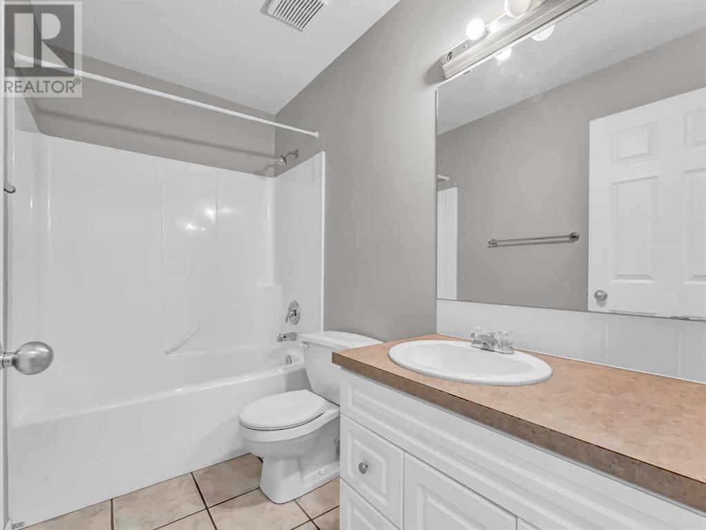 327/329 3 Street Nw Property Photo 23
