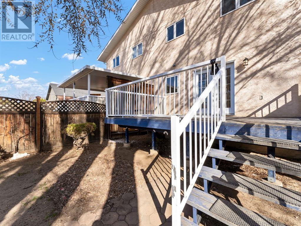 327/329 3 Street Nw Property Photo 37
