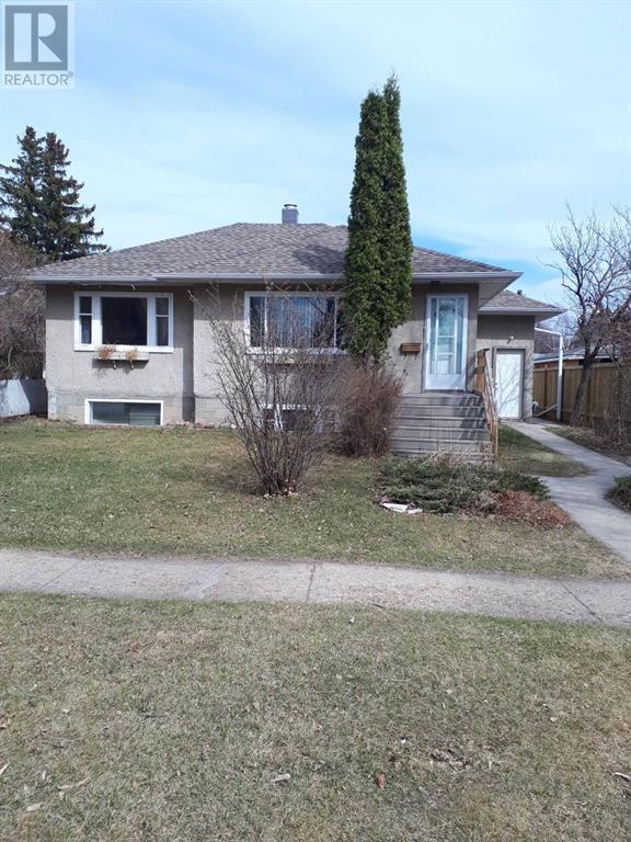 4707 46 Street Property Photo 1