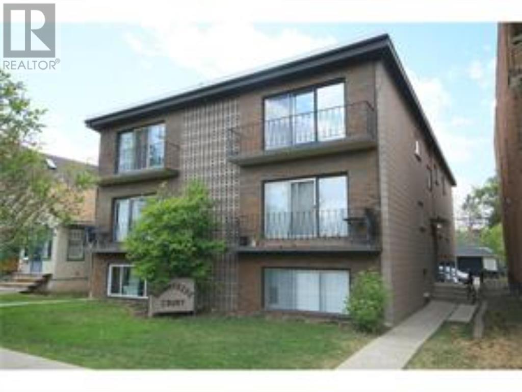 1, 916 3 Avenue Nw Property Photo 1