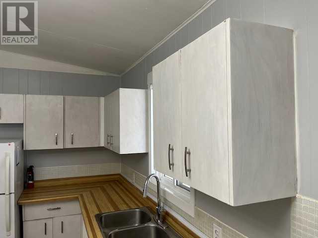 113, 5308 57 Street Property Photo 4