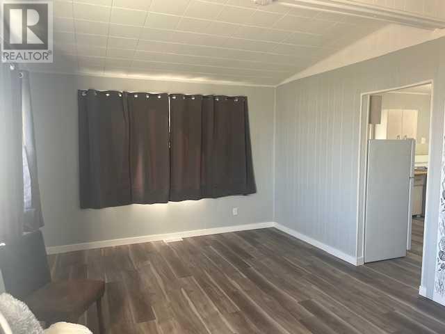 113, 5308 57 Street Property Photo 13