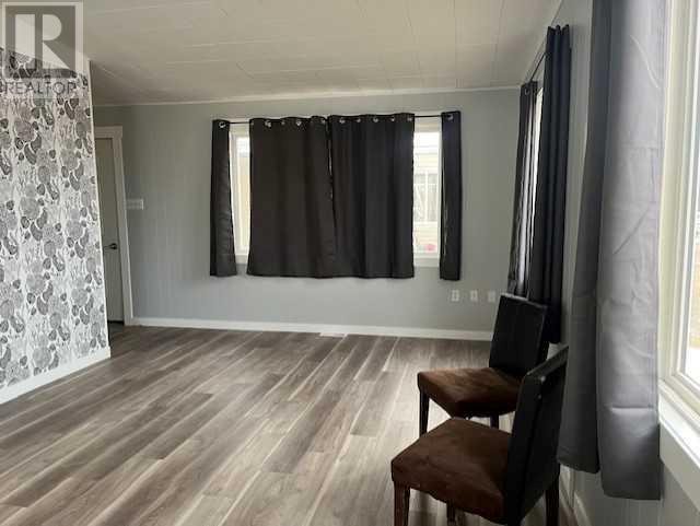 113, 5308 57 Street Property Photo 14