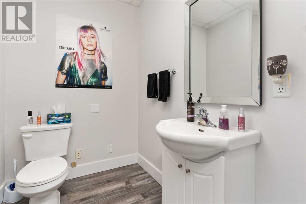 5002 50 Street Property Photo 14