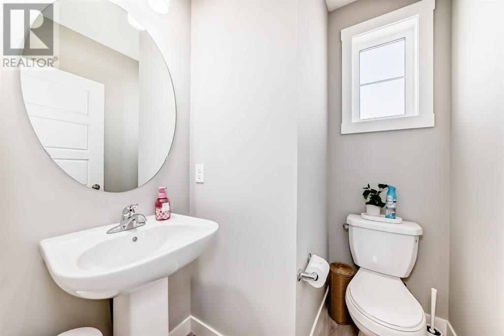 410 Cranbrook Walk Se Property Photo 19